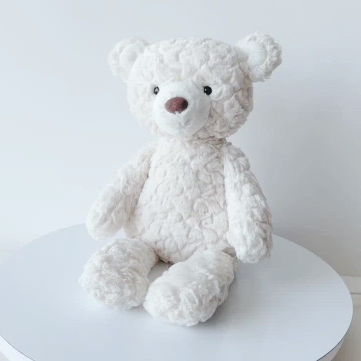 White plush best sale teddy bears